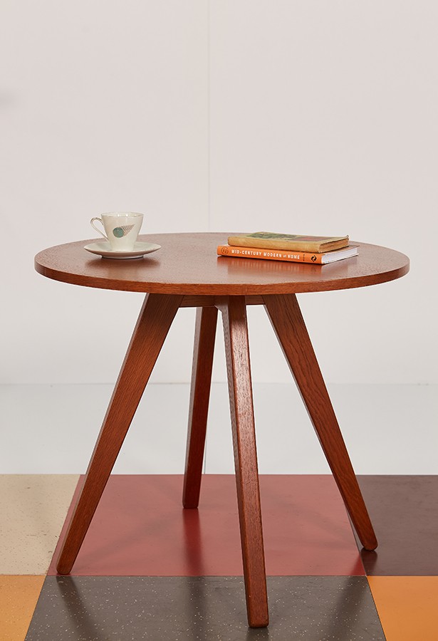 Mesa auxiliar Pastoe