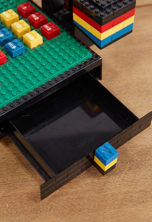Teléfono Lego cajón 