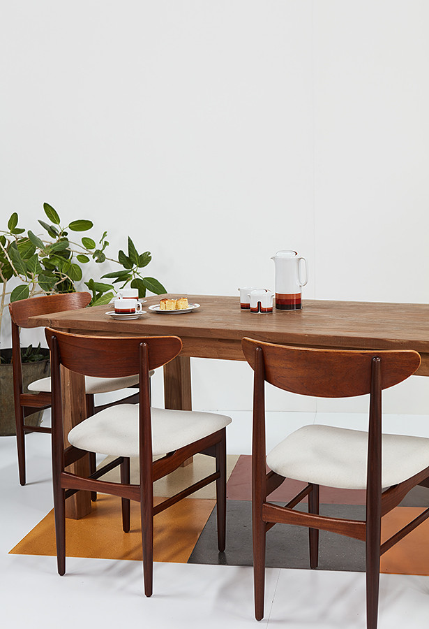 Conjunto de sillas Farstrup con mesa comedor