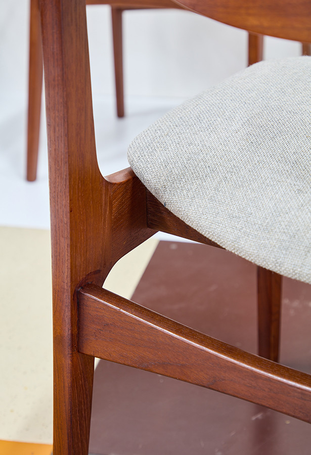 Conjunto sillas teca danesas detalle estructura y tapizado