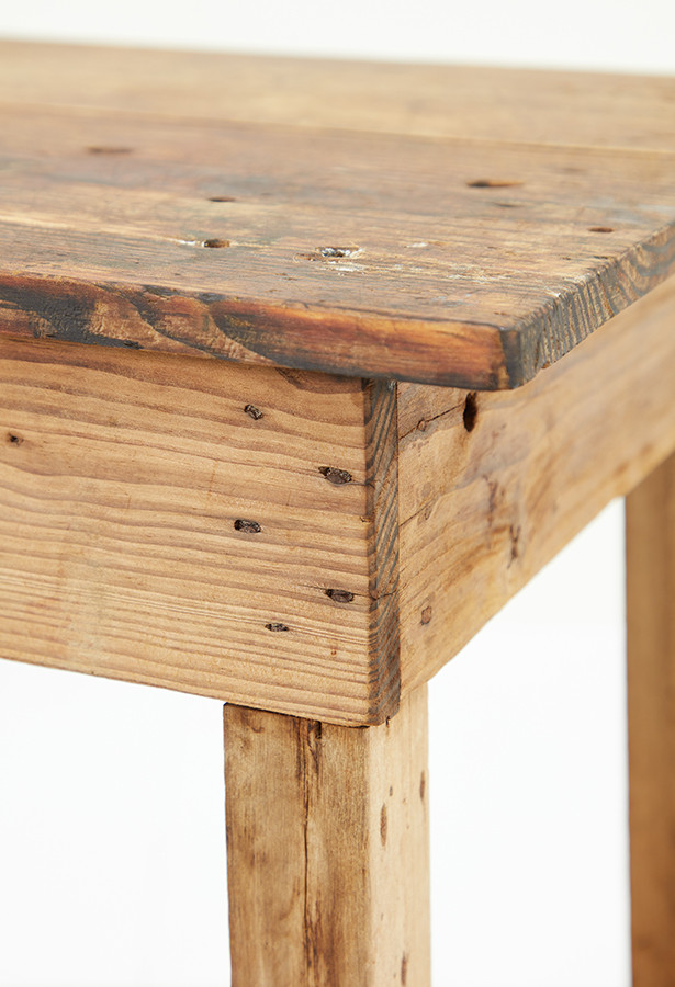Mesa rústica madera esquina